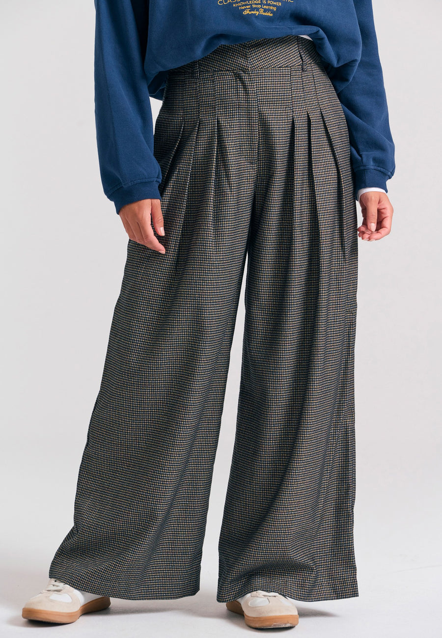 FBL012-121-02-NAVY-1.jpg