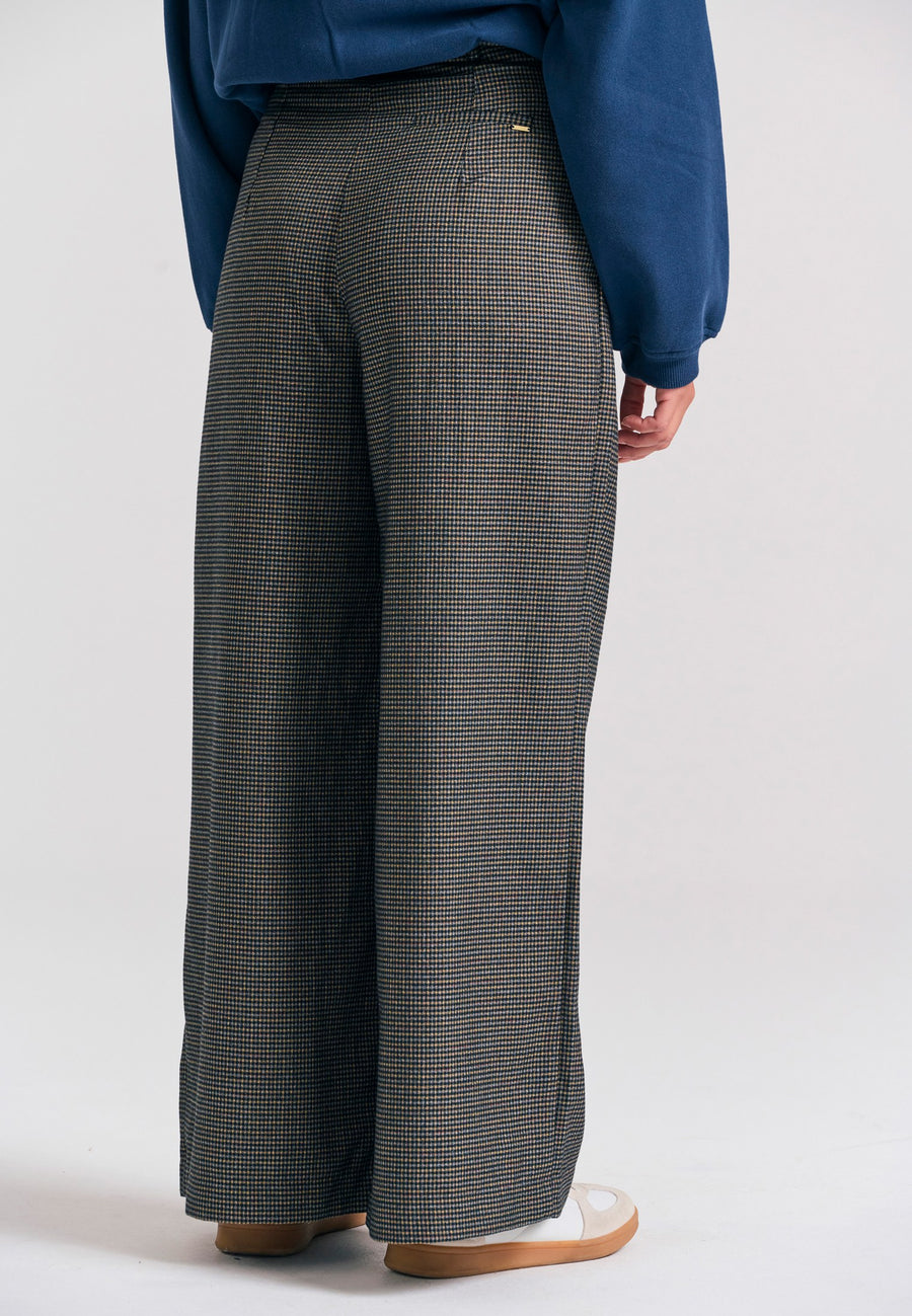 FBL012-121-02-NAVY-3.jpg