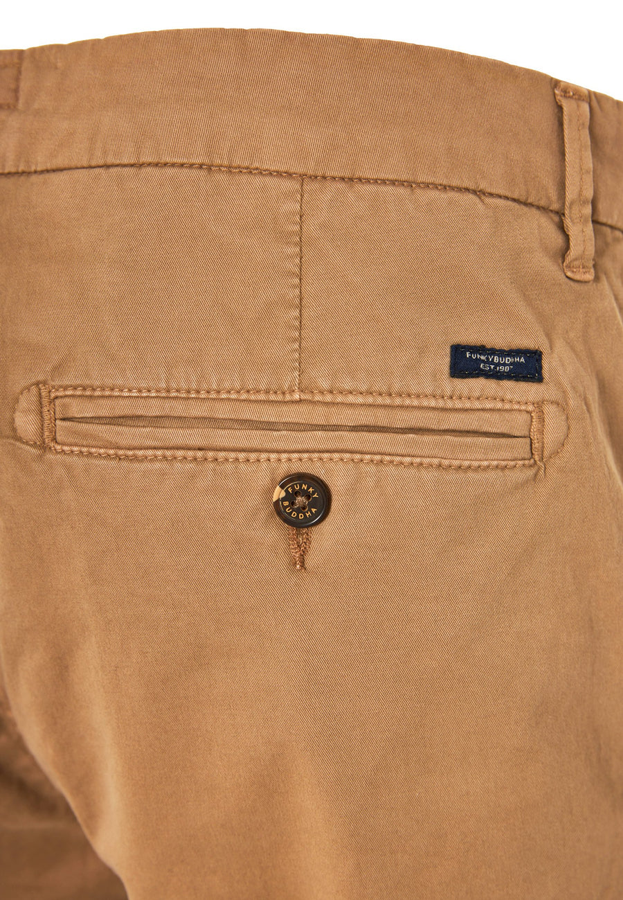 FBM012-001-02-CAMEL-7.jpg