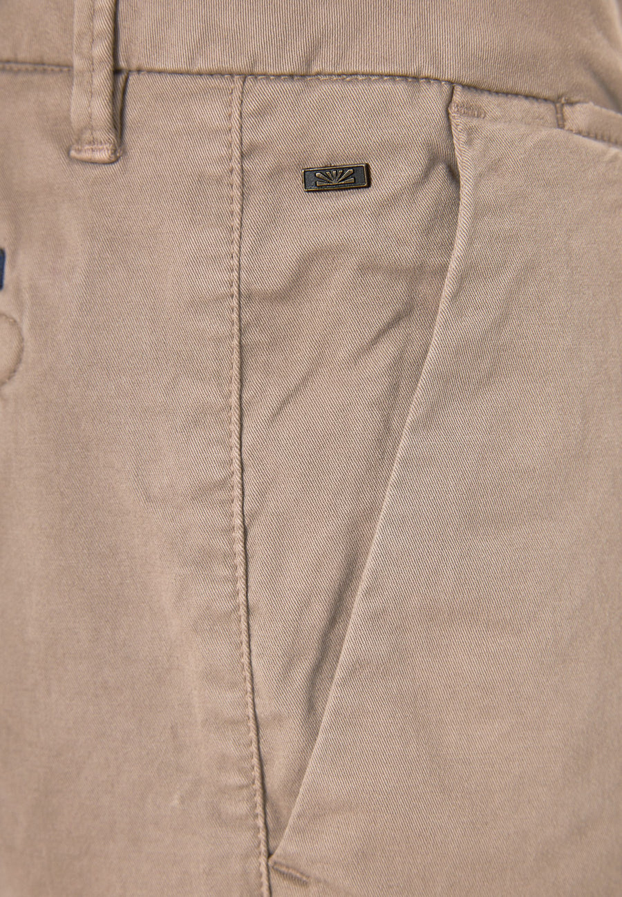 FBM012-001-02-LT-CIGAR-8.jpg
